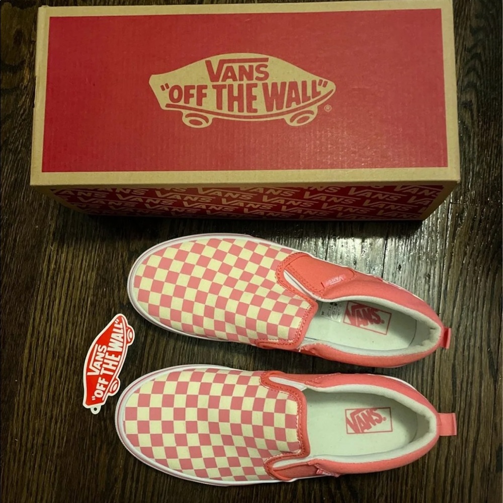 Vans women checkerboard size 6 NEW TAGS